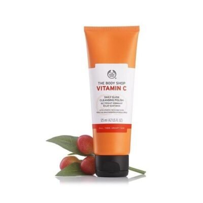 The Body Shop Vitamin C Daily Glow Cleansing Polish 125ml 1