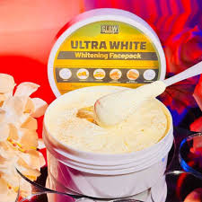 Ultra White Whitening Face Pack Price in Bangladesh • ত্বক উজ্জ্বল করে • ব্রণ ও দাগ হালকা করে • পুষ্টি ও আর্দ্রতা দেয় • প্রাকৃতিক উজ্জ্বলতা আনে • এক্সফোলিয়েশন করে • ফলের নির্যাস (কমলা, কিউই, ইত্যাদি) • ভিটামিন C, E • গোলাপ পাপড়ি/রোজ এক্সট্র্যাক্ট • হোয়াইটেনিং উপাদান (যেমন: নায়াসিনামাইড) • ময়েশ্চারাইজার (গ্লিসারিন, অ্যালো ভেরা) ব্যবহার: • মুখে লাগিয়ে 30 মিনিট রাখুন • পানি দিয়ে ধুয়ে ফেলুন • সপ্তাহে ২-৩ বার ব্যবহার করুন