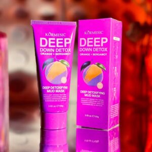 kormesic deep down detox price in Bangladesh দাগমুক্ত উজ্জ্বল ত্বক চায়? এখনই ব্যবহার করুন — Kormesic Deep Down Detox Mud Mask (Orange + Bergamot)  কালো দাগ, ব্ল্যাকহেডস আর ত্বকের অতিরিক্ত তেল থেকে মুক্তি চান? এই মাস্কটি একবার ব্যবহারেই অনুভব করবেন ত্বকের সতেজতা ও উজ্জ্বলতা!   মূল উপাদান ও তাদের গুণাগুণ:  কমলা (Orange): ত্বককে রিফ্রেশ করে ও উজ্জ্বলতা বাড়ায়।  বারগামট (Bergamot): প্রাকৃতিক অ্যান্টিসেপটিক, ব্রণ ও দাগ হালকা করে, ত্বকের তেল নিয়ন্ত্রণ করে।  সি সল্ট: ত্বককে গভীরভাবে পরিষ্কার করে।  কাওলিন ও বেনটোনাইট ক্লে: অতিরিক্ত তেল ও ময়লা শোষণ করে।  অ্যালোভেরা ও শসার নির্যাস: ত্বককে হাইড্রেট ও শান্ত করে।  ব্যবহার বিধি: 1. পরিষ্কার ও শুকনো ত্বকে পাতলা করে লাগান (চোখের চারপাশ এড়িয়ে)। 2. ১০-১৫ মিনিট অপেক্ষা করুন যতক্ষণ না মাস্ক শুকিয়ে যায়। 3. কুসুম গরম পানিতে ধুয়ে ফেলুন। সপ্তাহে ১-৩ বার ব্যবহার করুন সর্বোত্তম ফলাফলের জন্য। ফলাফল: ক্লিন, ব্রাইট, ও ফ্রেশ ত্বক — যেন স্পা-র মত ঘরেই!
